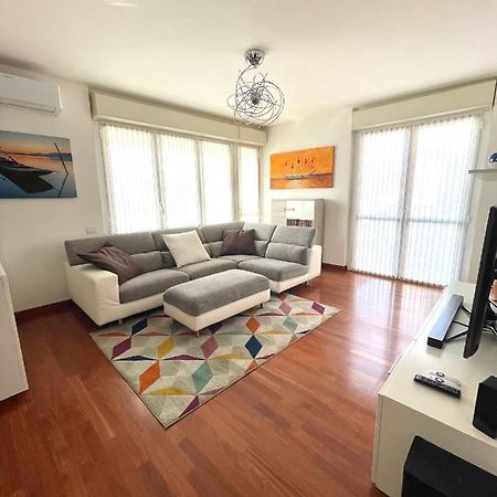 Elegant Apartment In Milan With Panoramic Terrace Dış mekan fotoğraf